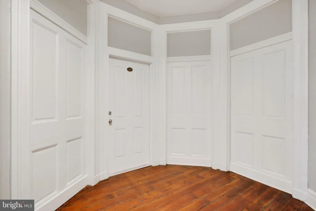 Additional image 2 of 106 W Saratoga Street, Baltimore, MD 21201
