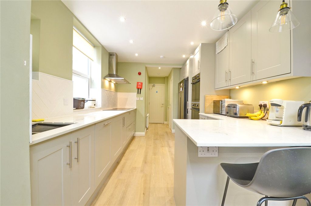 Additional image 2 of 6 bed terraced house to rentMaxse Road, Knowle, Bristol, Bristol BS4