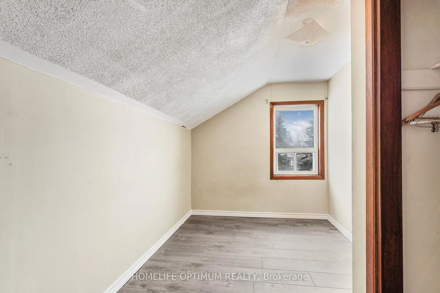 Additional image 16 of 209 Barrie Street