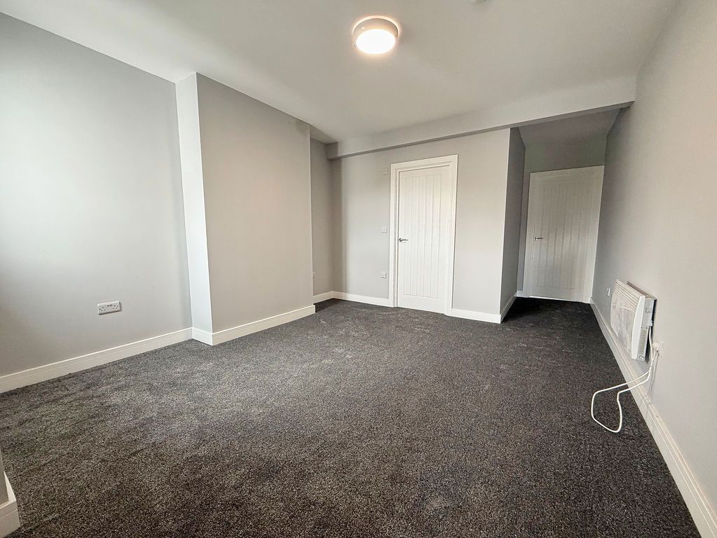 Additional image 2 of 1 bed flat to rentFrodingham Road, Scunthorpe DN15