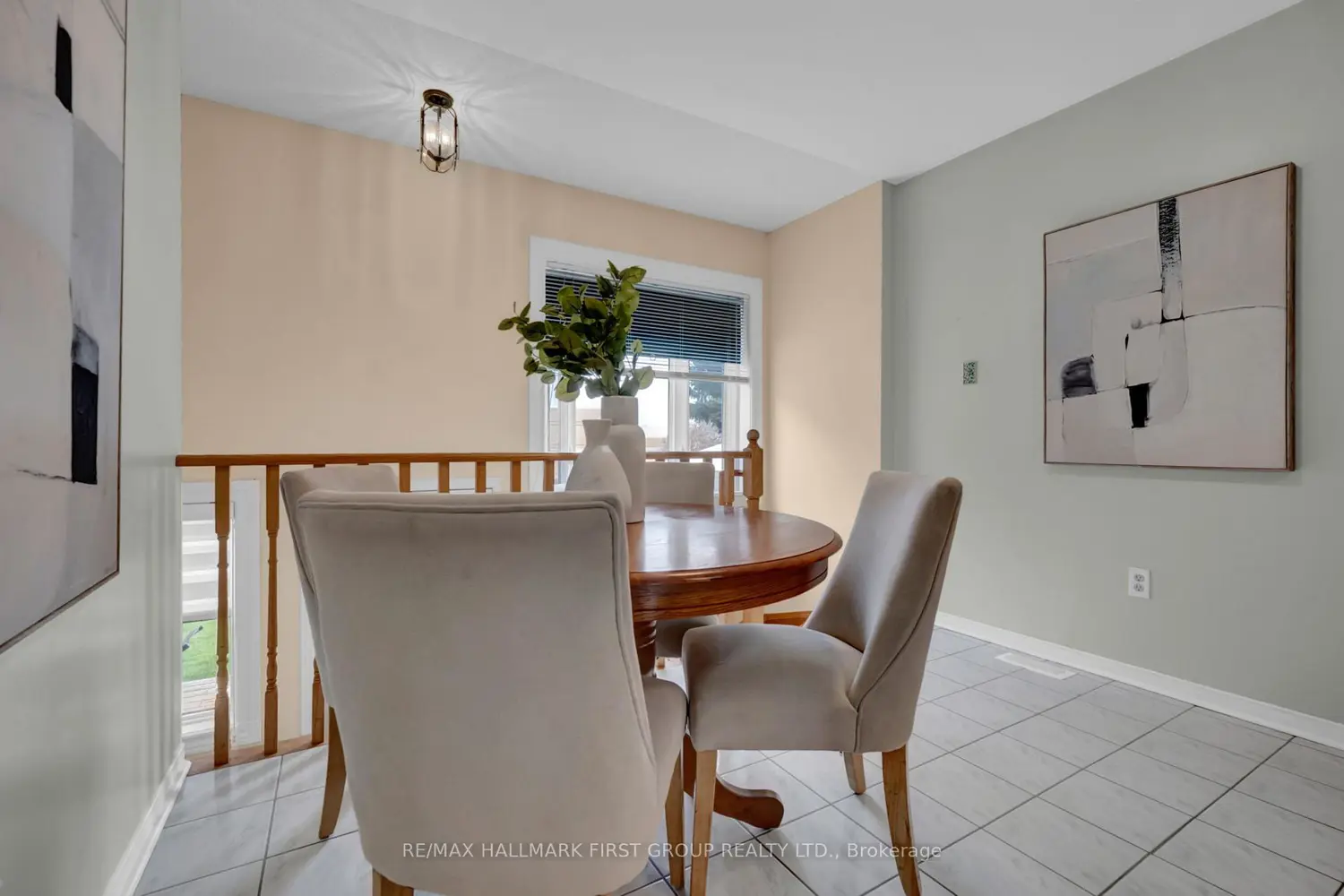 21 Abernethy Crescent photo 3