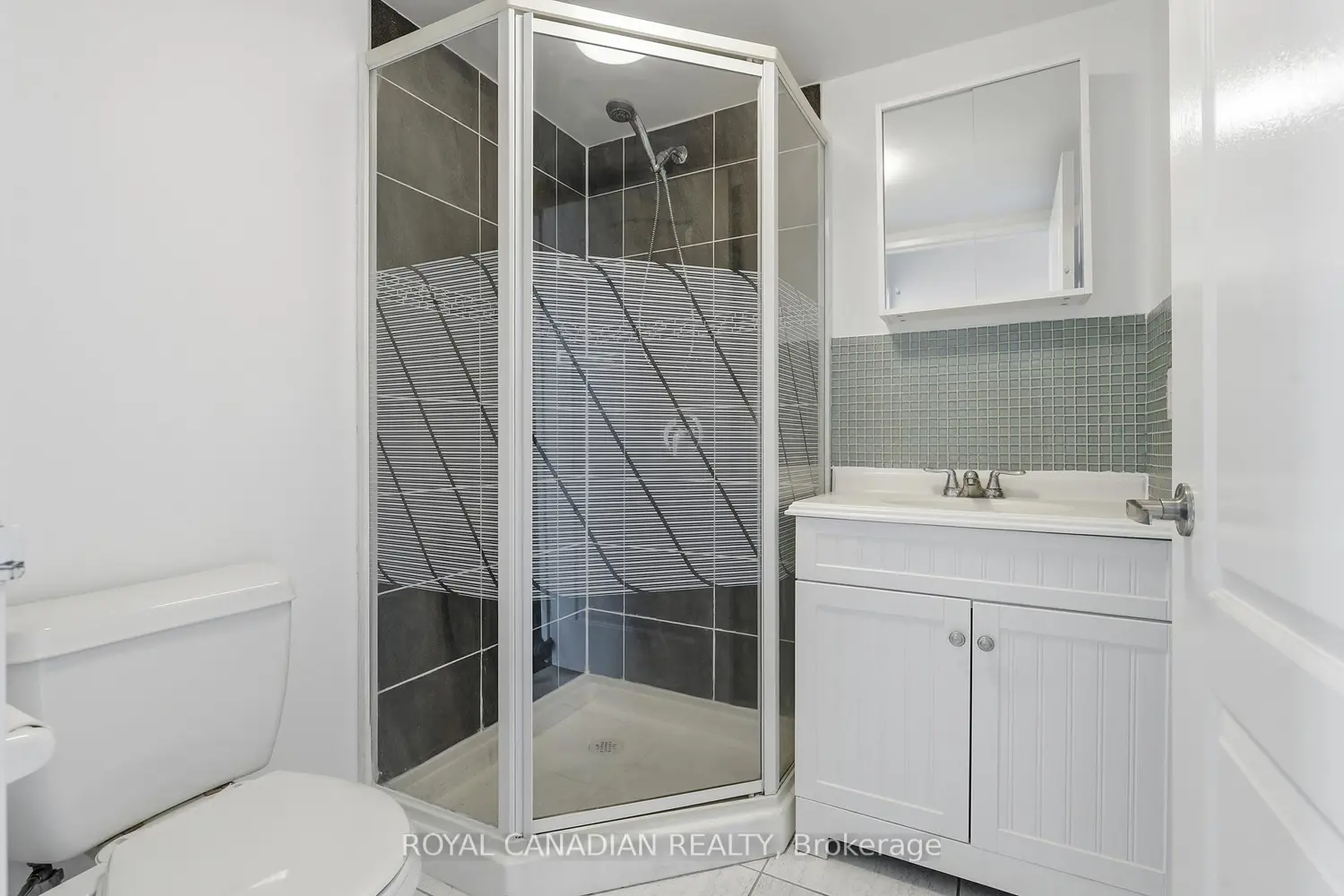 Additional image 14 of 7405 Goreway Drive 619