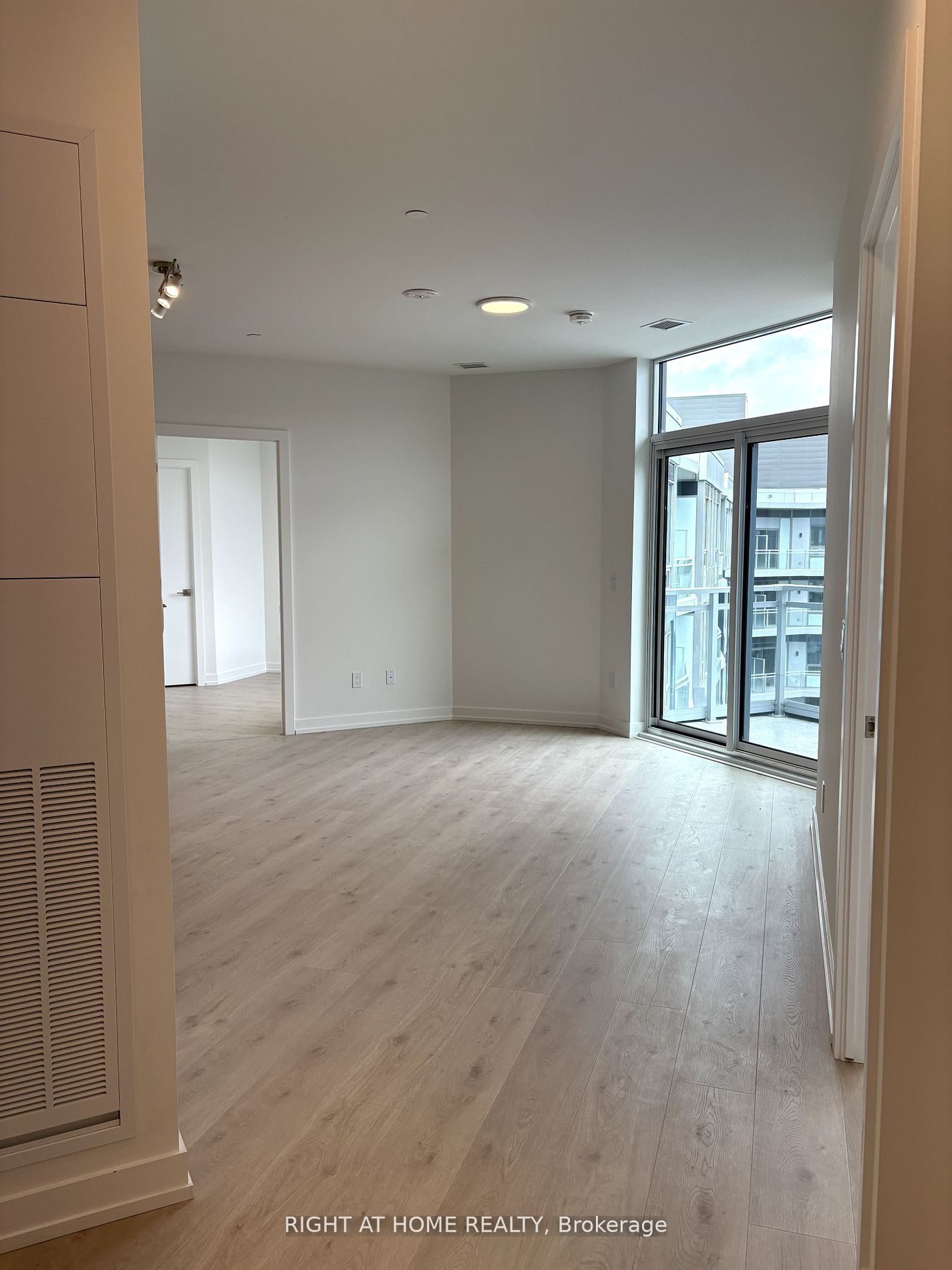 Additional image 4 of 648-2501 Saw Whet Boulevard S, Oakville, ON, L6M 5N2
