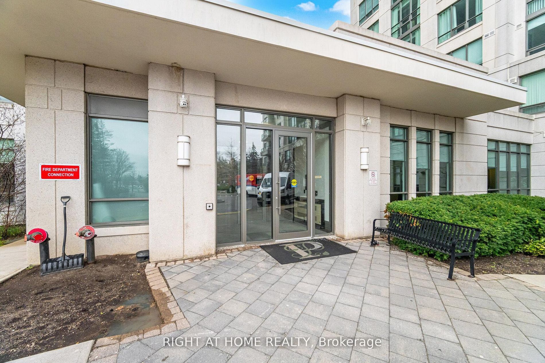 Additional image 2 of 1010-88 Promenade Circle, Vaughan, ON, L4J 9A4