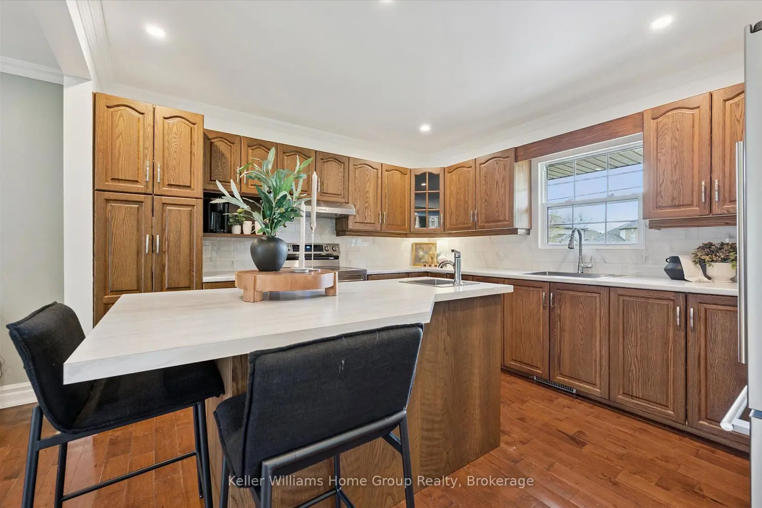 Additional image 7 of 370 Gordon Street
