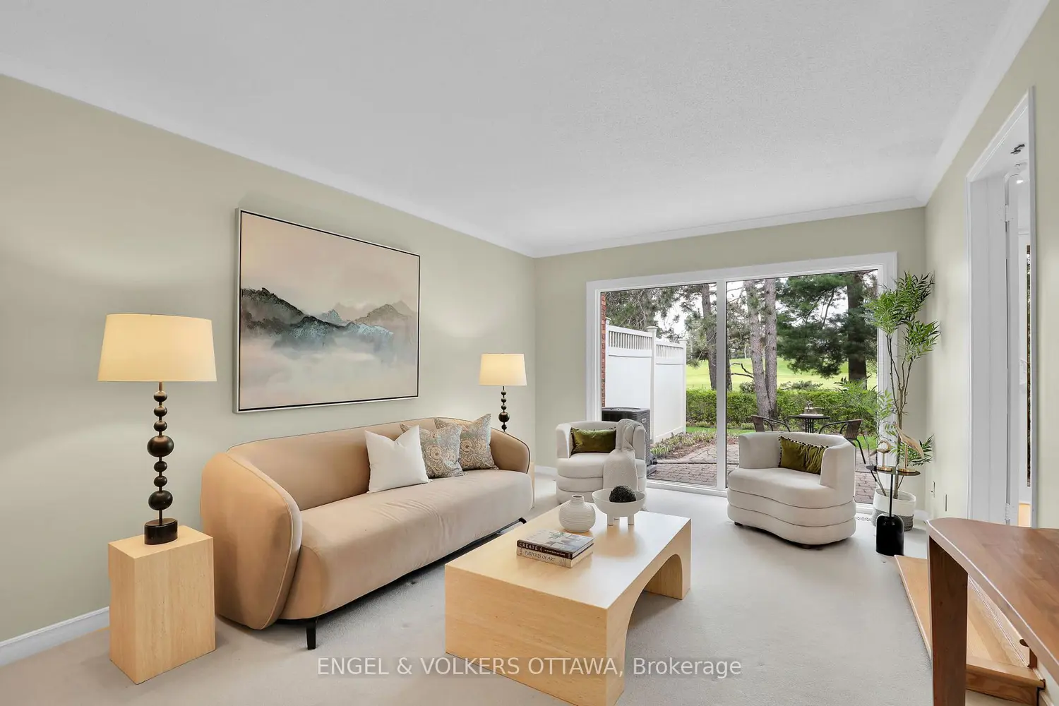 34 Chatsworth Crescent photo 4