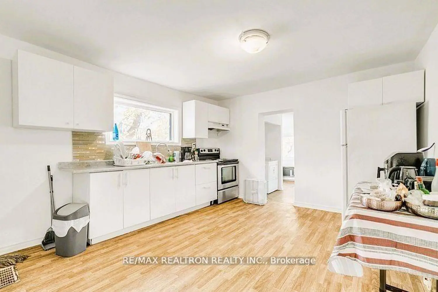 Additional image 3 of 16958 Bayview Avenue