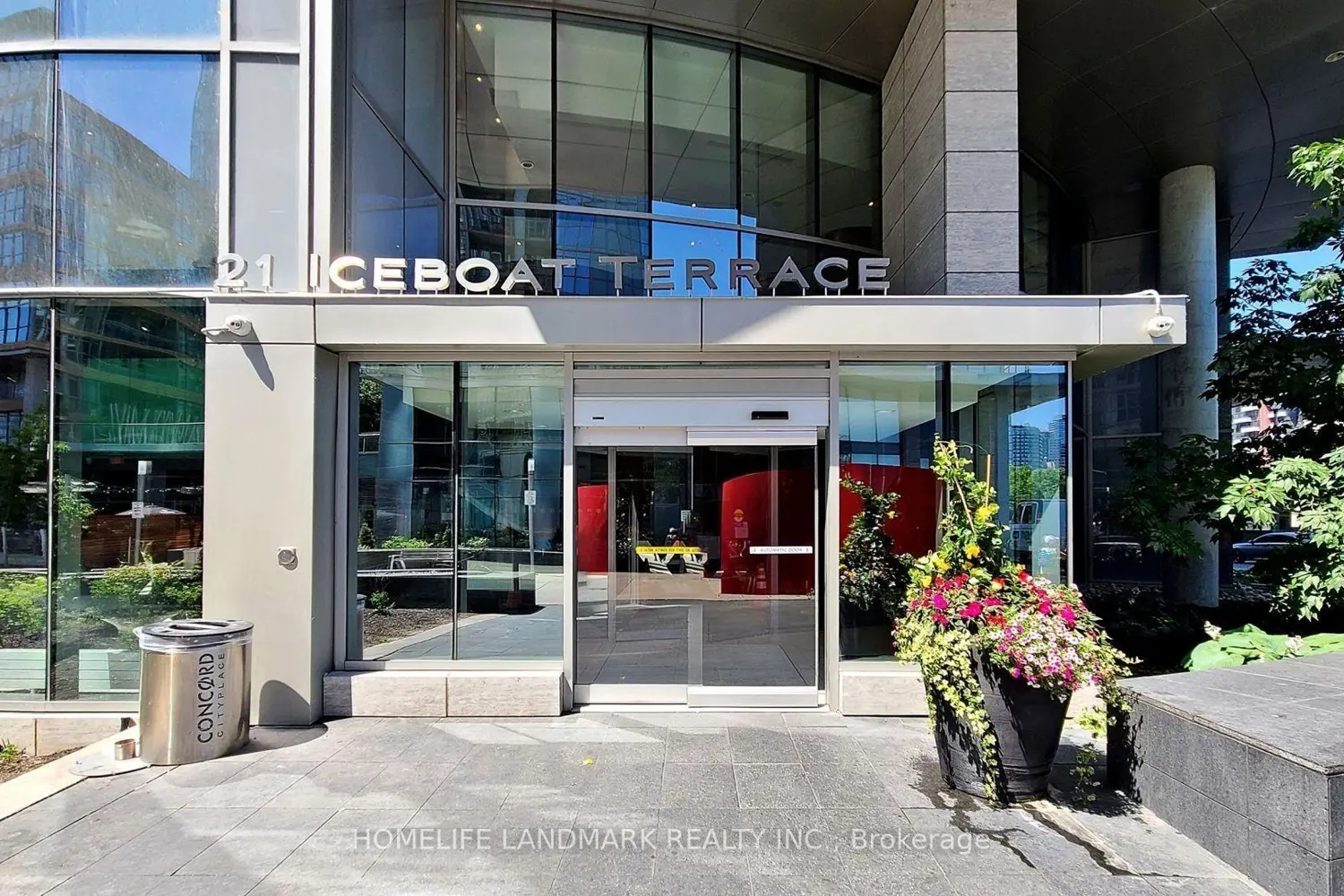 21 Iceboat Terrace 4911