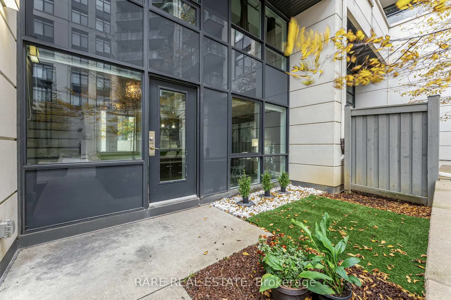 Additional image 16 of 24 Woodstream Boulevard #118