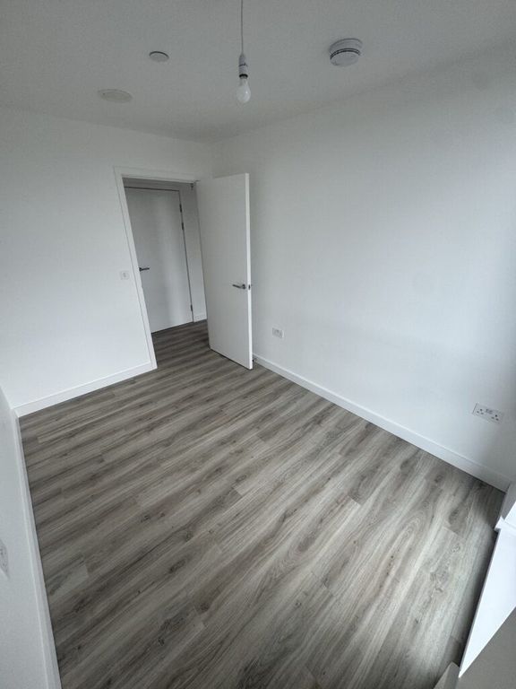 Additional image 12 of 2 bed flat to rentCalibra Court, Kimpton Road, Luton LU2