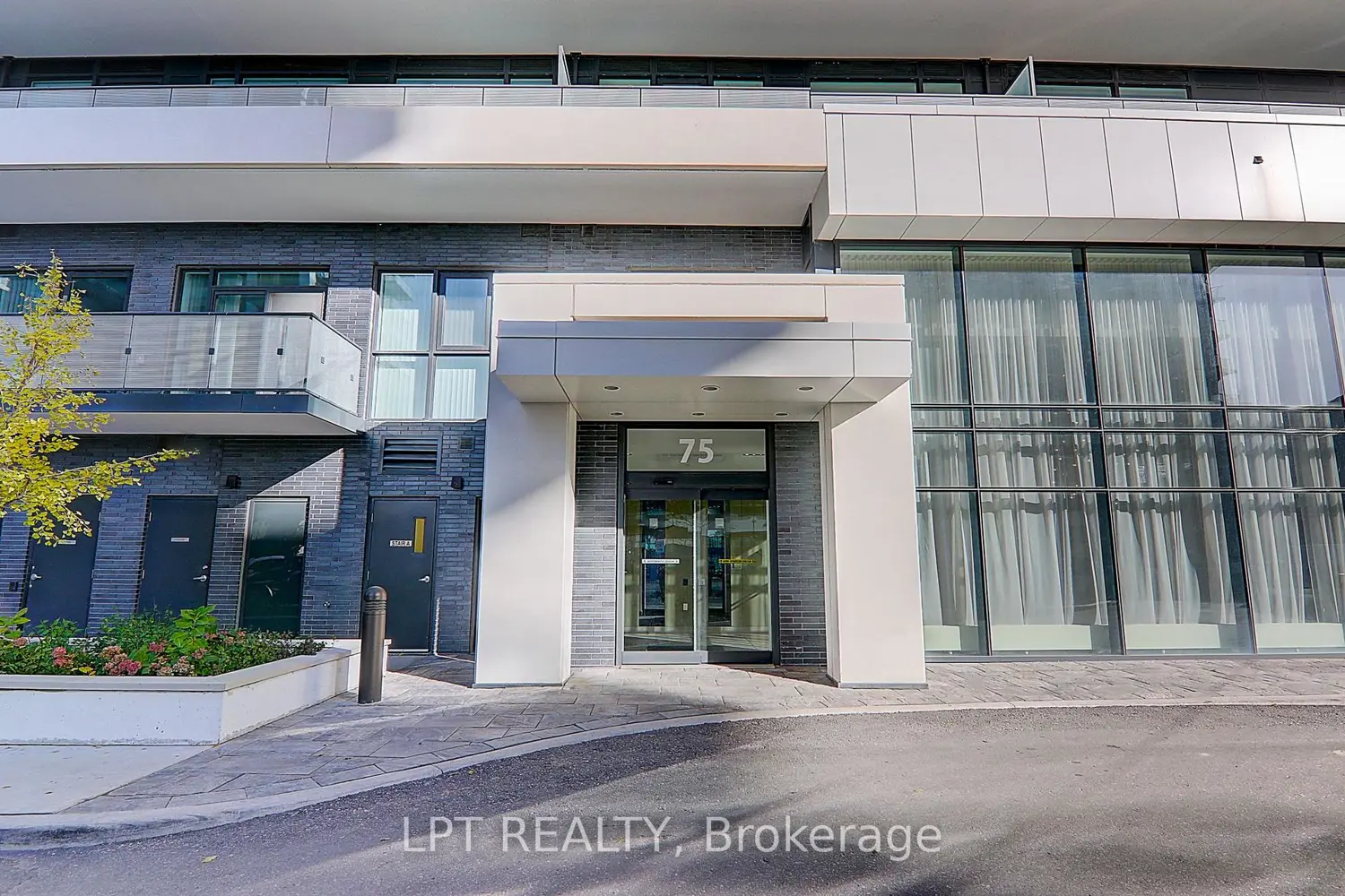 75 Oneida Crescent 1601