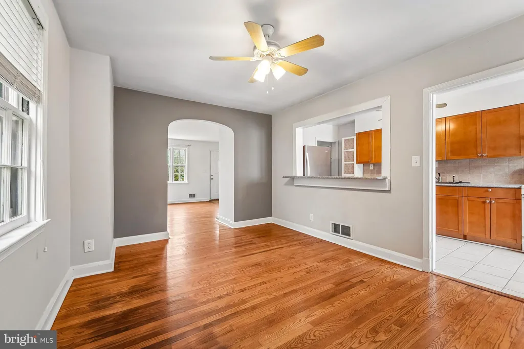 Additional image 3 of 5512 Medwick Garth N, Baltimore, MD 21228