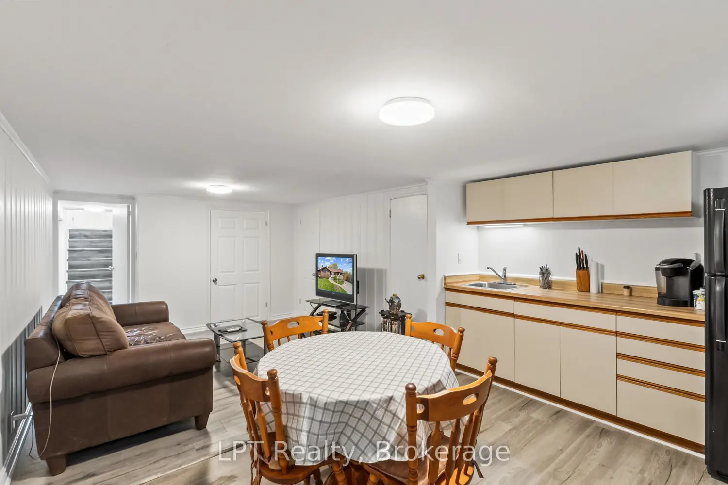 Additional image 8 of 519 Rosmere Street