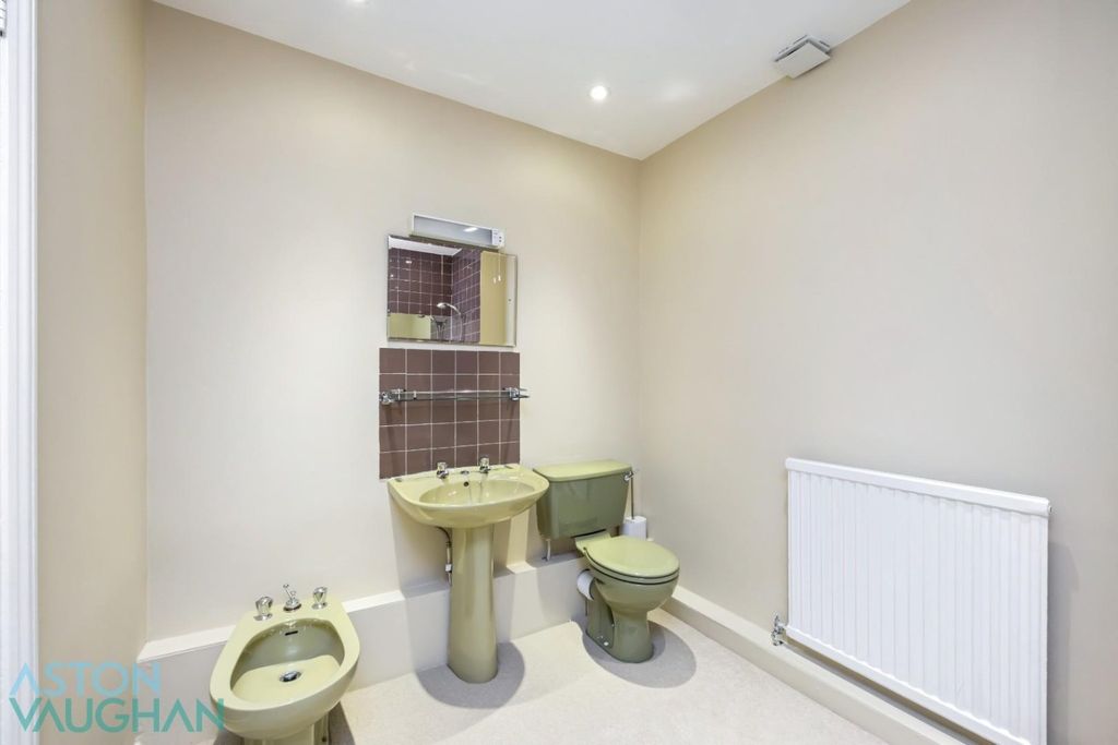 Additional image 15 of 2 bed flat for saleMarine Parade, Brighton, East Sussex BN2