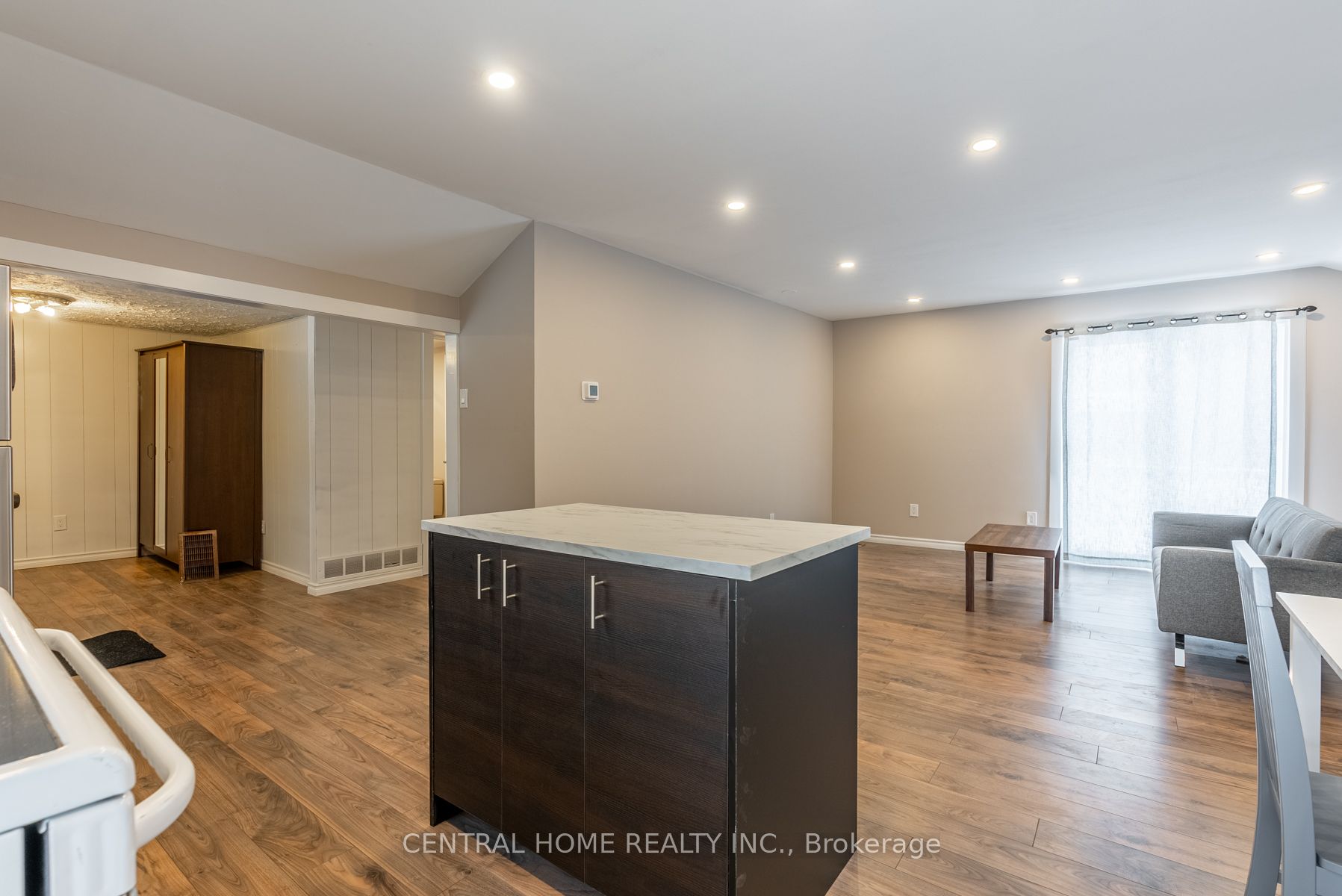 Additional image 5 of 651 16th Avenue, Richmond Hill, ON, L4C 7A8