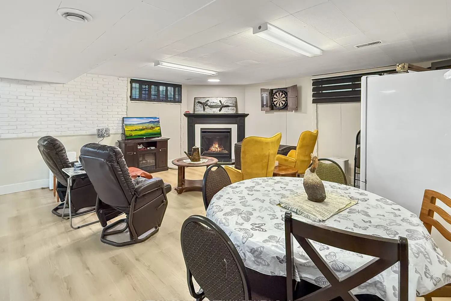 Additional image 9 of 412 Leitch Drive