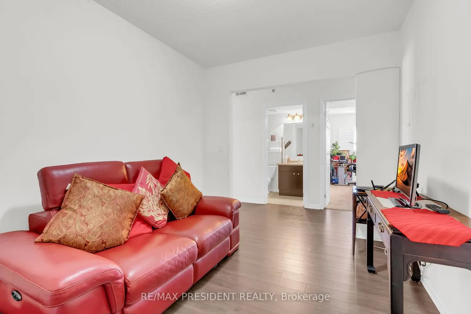 Additional image 14 of 60 Baycliffe Crescent 204