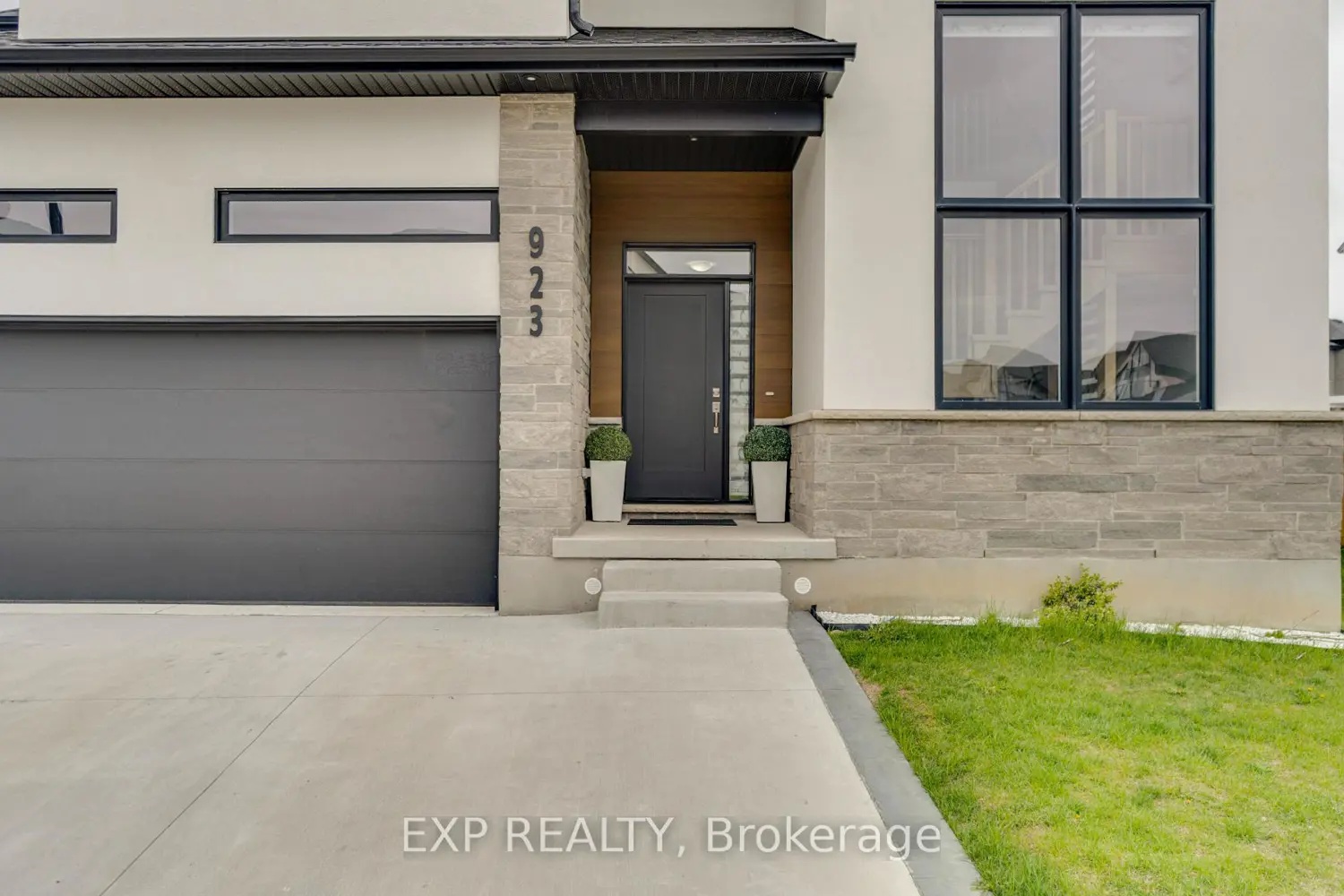 923 Stonecliffe Walk 5