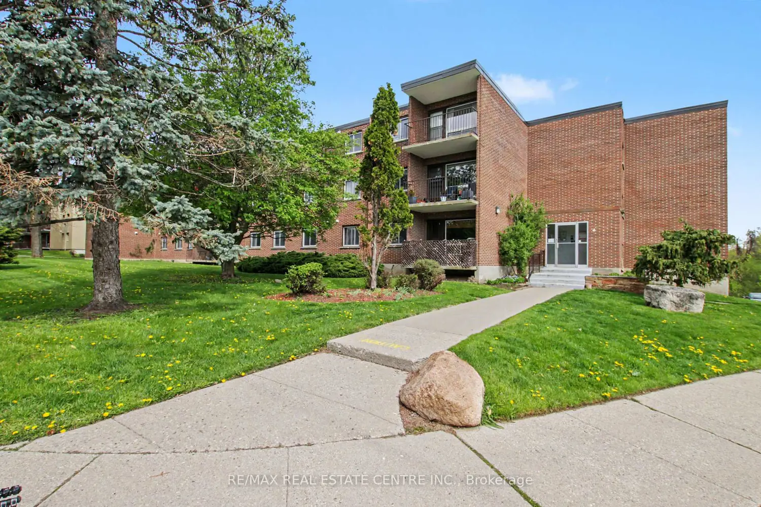 4 Avalon Place 105