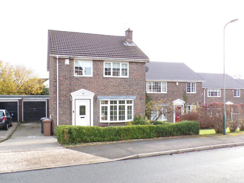 3 bed property to rent18 Pembroke Close, Grove Park, Blackwood NP12