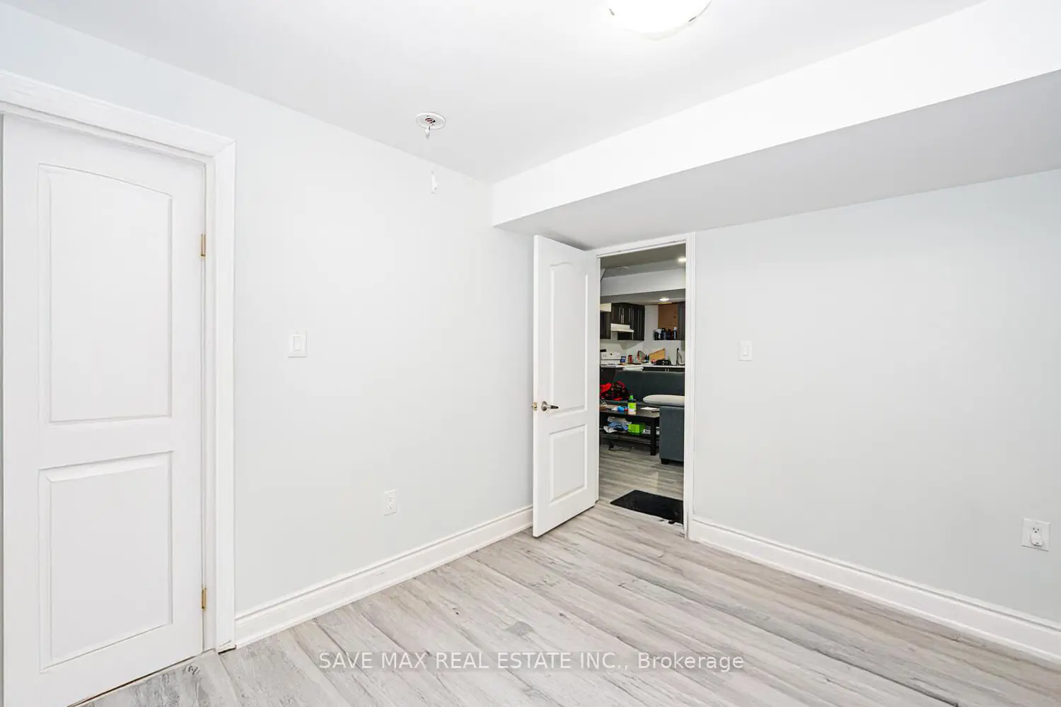 Additional image 17 of 30 Adirondack Crescent