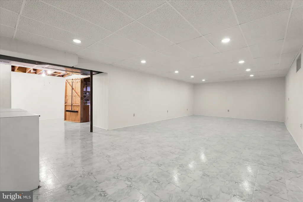 Additional image 42 of 320 Chalk Hill Drive, Baltimore, MD 21208