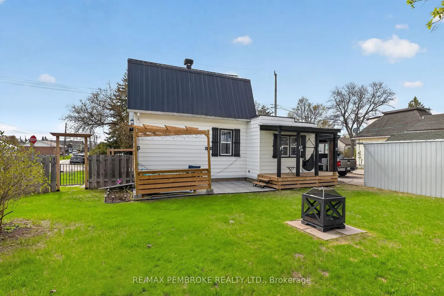 Additional image 17 of 302 Willard Street