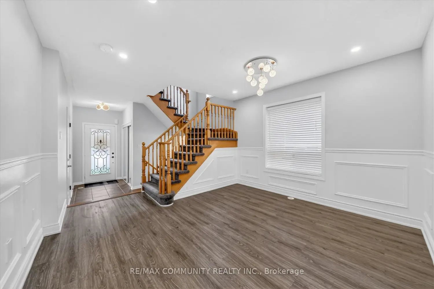 924 Zelinsky Crescent photo 4