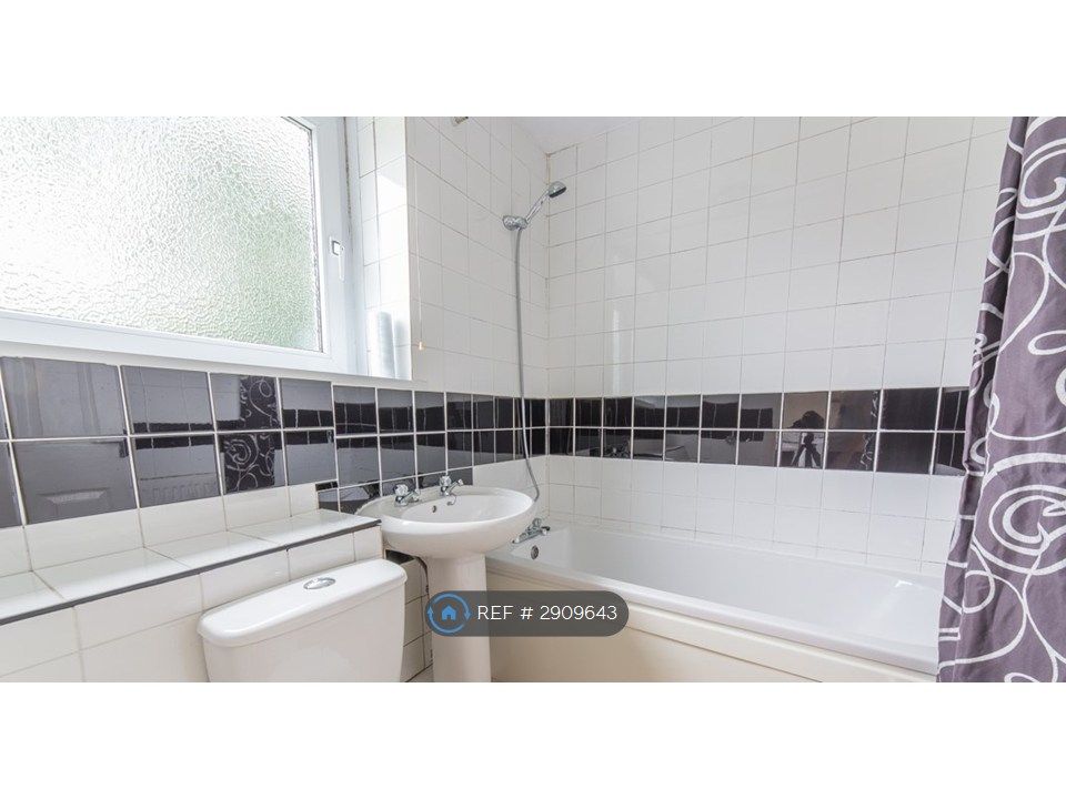 Additional image 5 of Studio to rentEbury Houses, Croesyceiliog, Cwmbran NP44