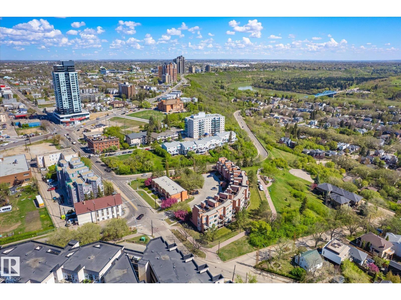 Additional image 5 of 108-10105 95 Street NW, Edmonton, AB, T5H4M4
