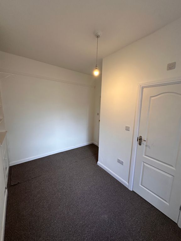 Additional image 15 of 6 bed end terrace house to rent21 Tachbrook Road, Leamington Spa CV31