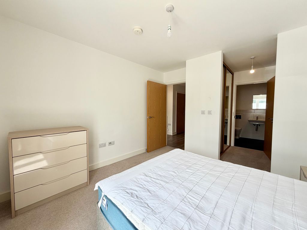 Additional image 8 of 2 bed flat to rentHolmbush Mews, Horsham RH12