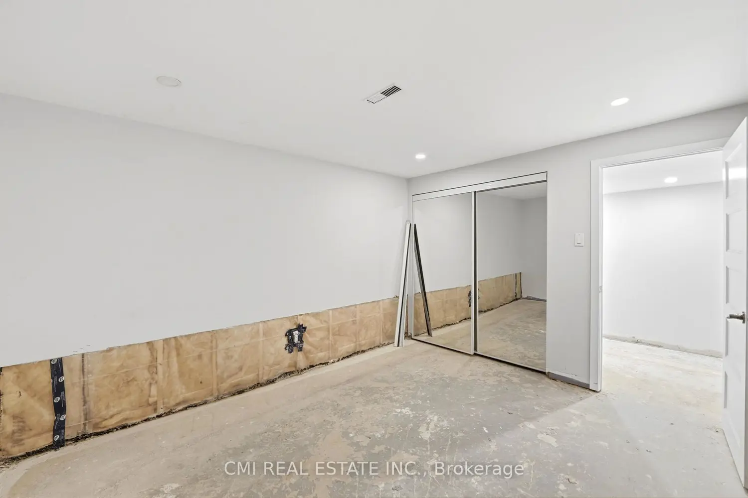 Additional image 17 of 23 Logstone Crescent