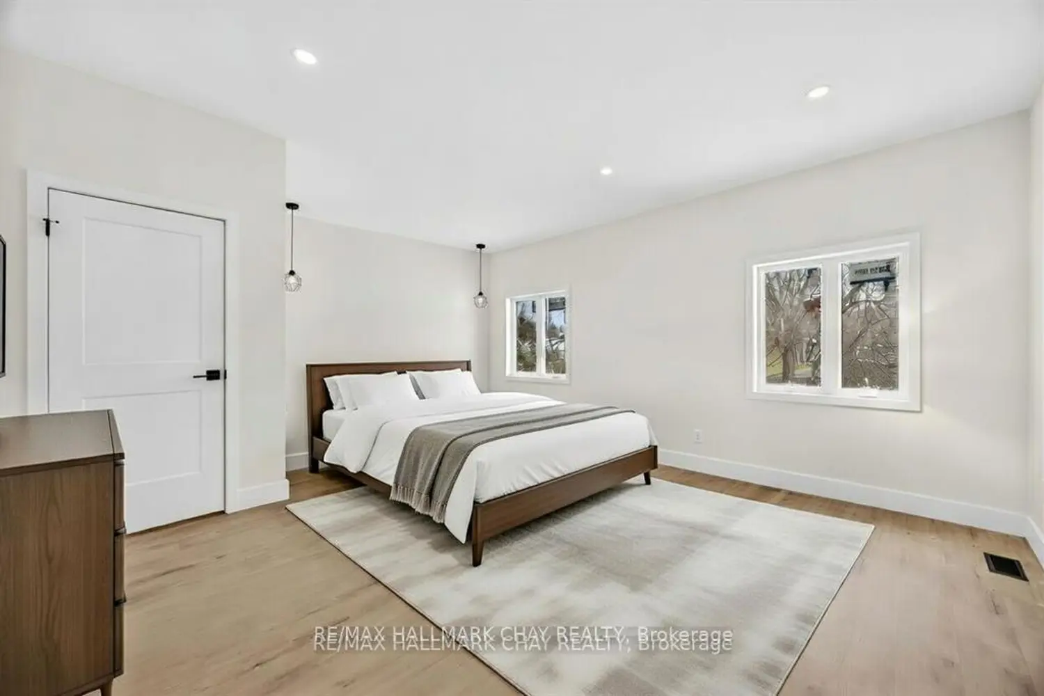 Additional image 11 of 28 Rose Avenue