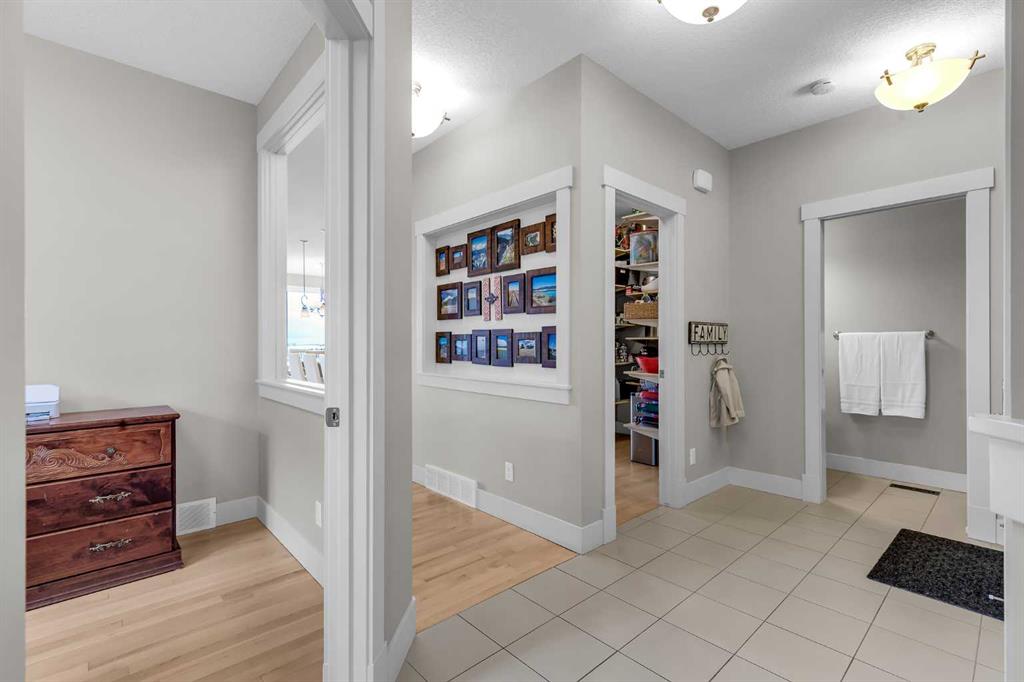 Additional image 3 of 59 Sage Berry Place NW, Calgary, AB, T3R 0L1