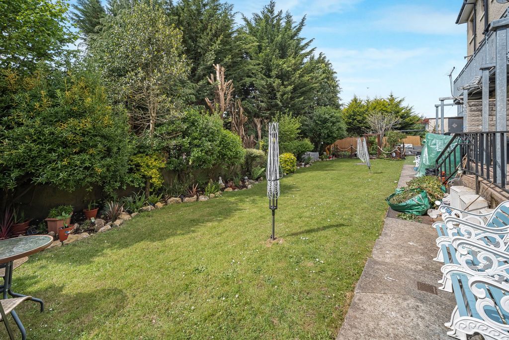 Additional image 18 of 2 bed flat for saleParkfields Road, Bridgend CF31