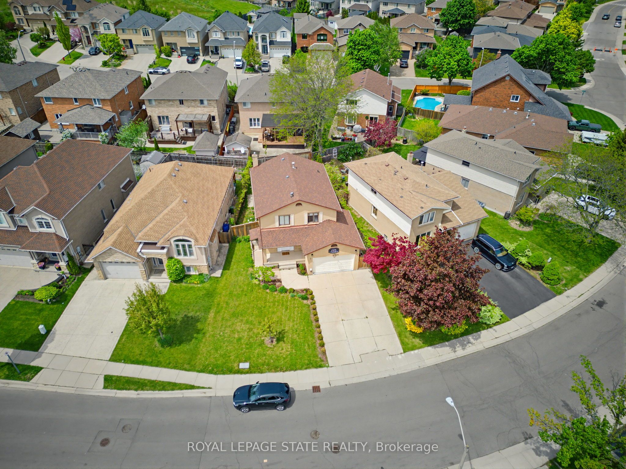 Additional image 2 of 459 Dicenzo Drive, Hamilton, ON, L9B 2C4