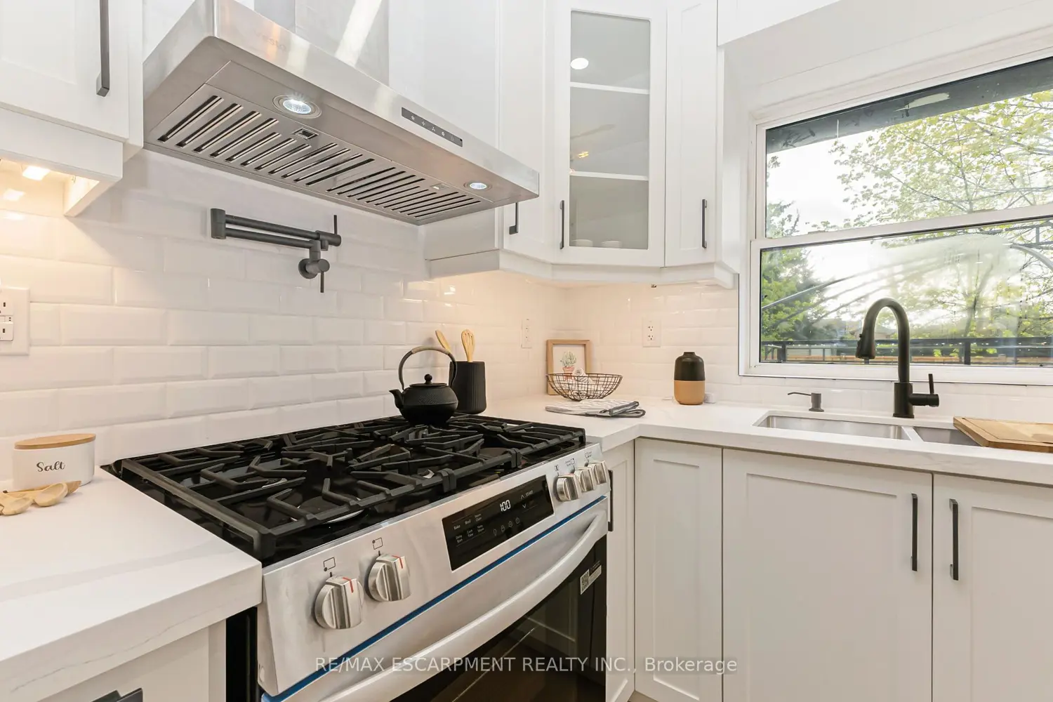 Additional image 6 of 487 East 37Th Street