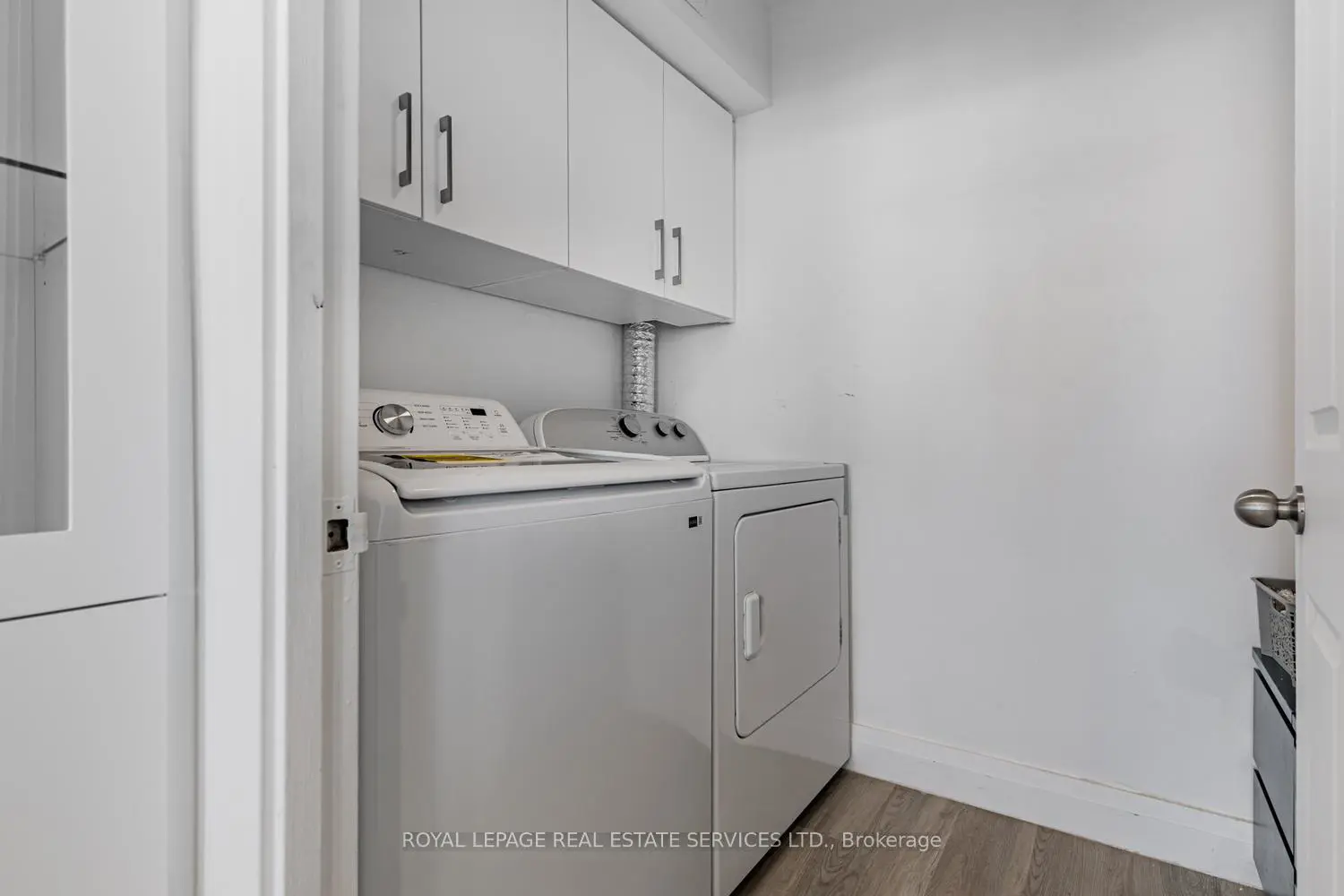 Additional image 12 of 3000 Bathurst Street 706