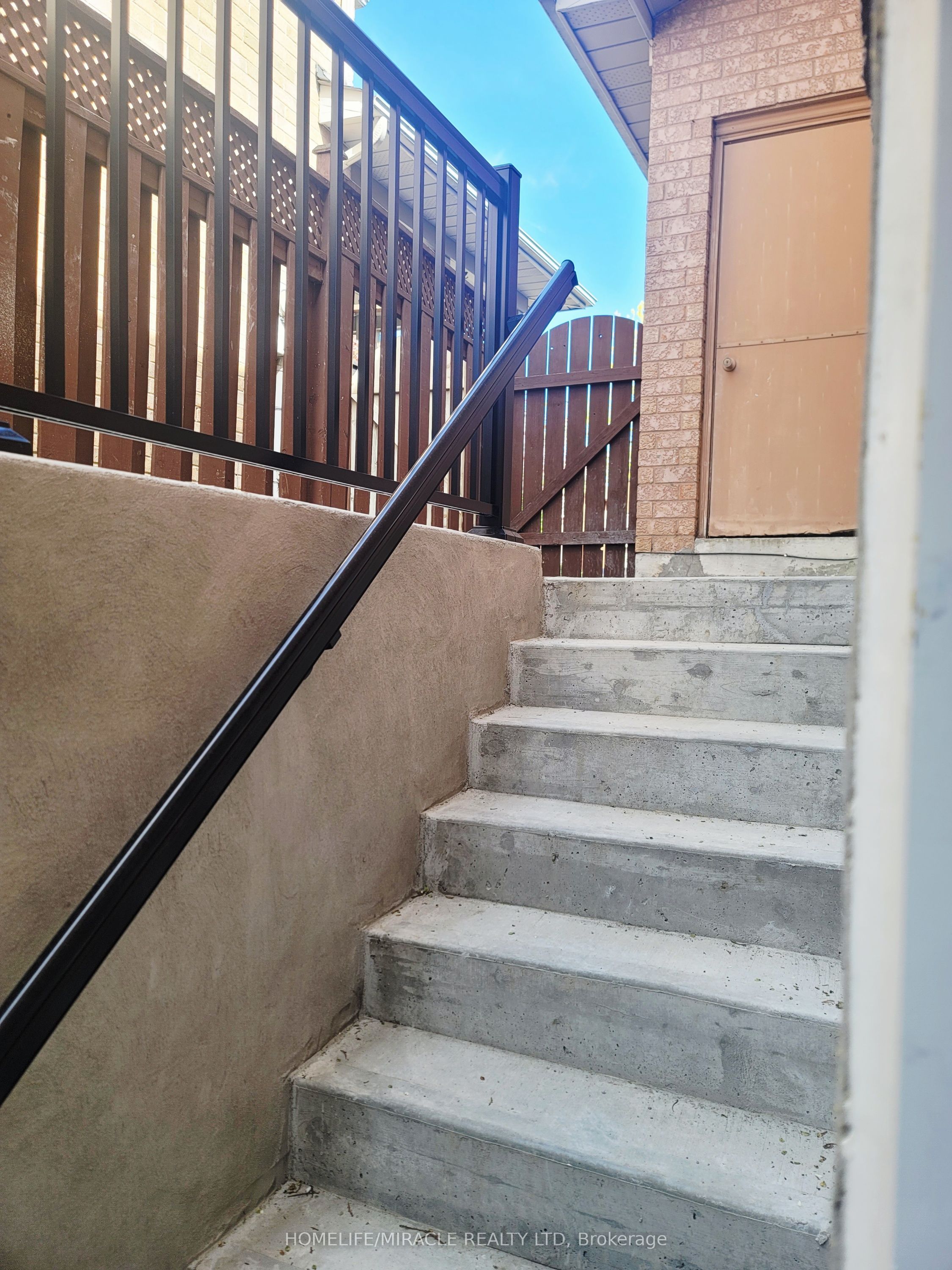 Additional image 3 of 91 Song Bird Drive, Markham, ON, L3S 3T8