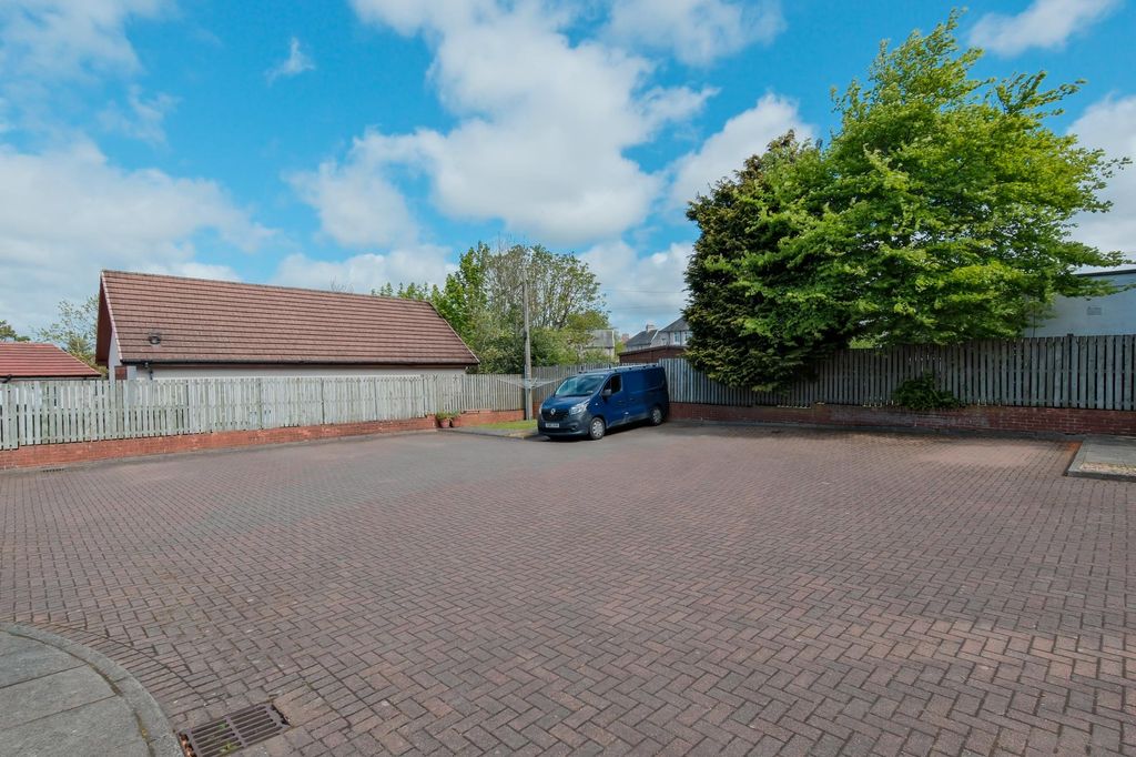 Additional image 4 of 2 bed flat to rent37/3, Market Road, Carluke ML8