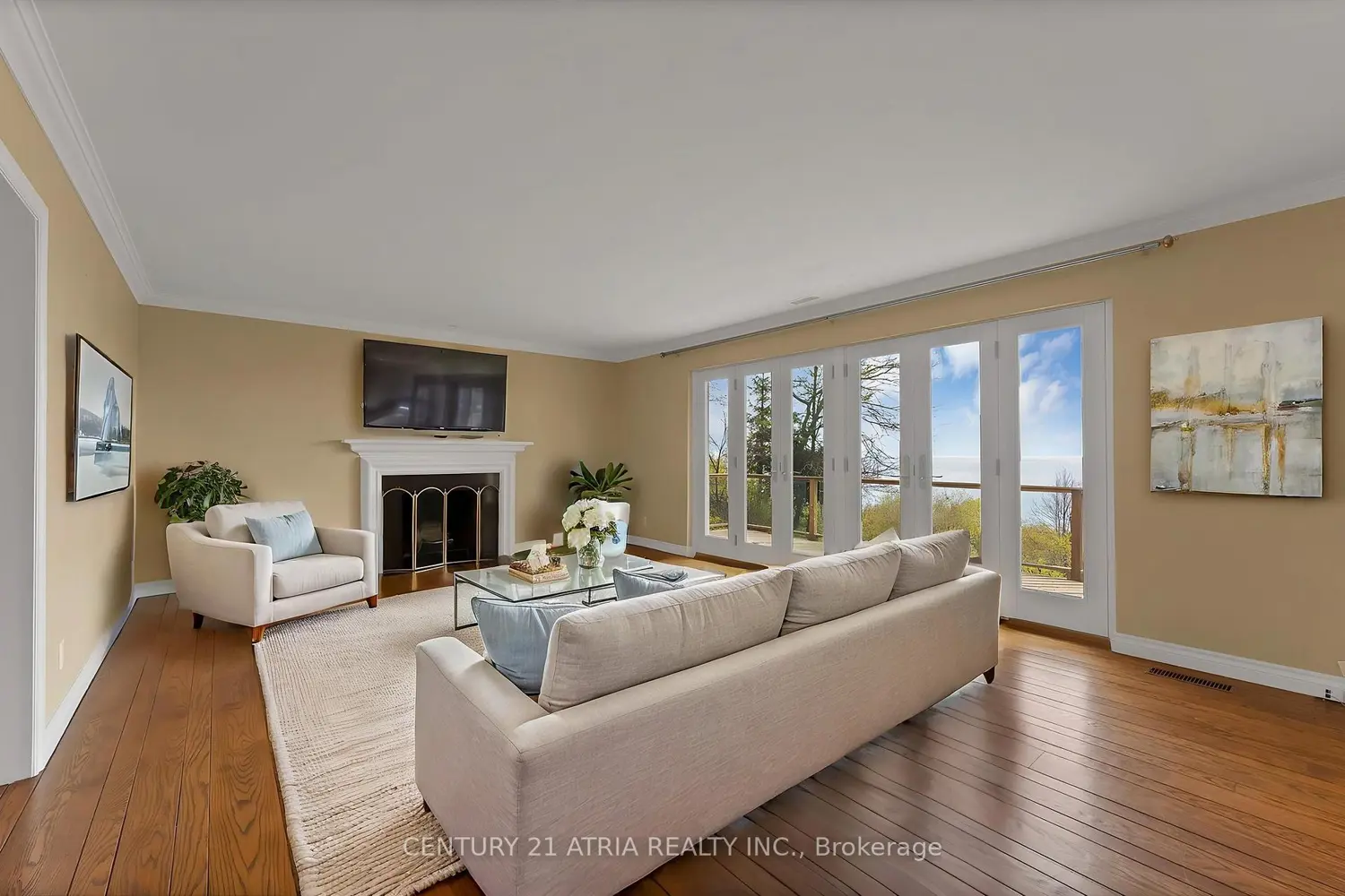 5 Hill Crescent photo 4