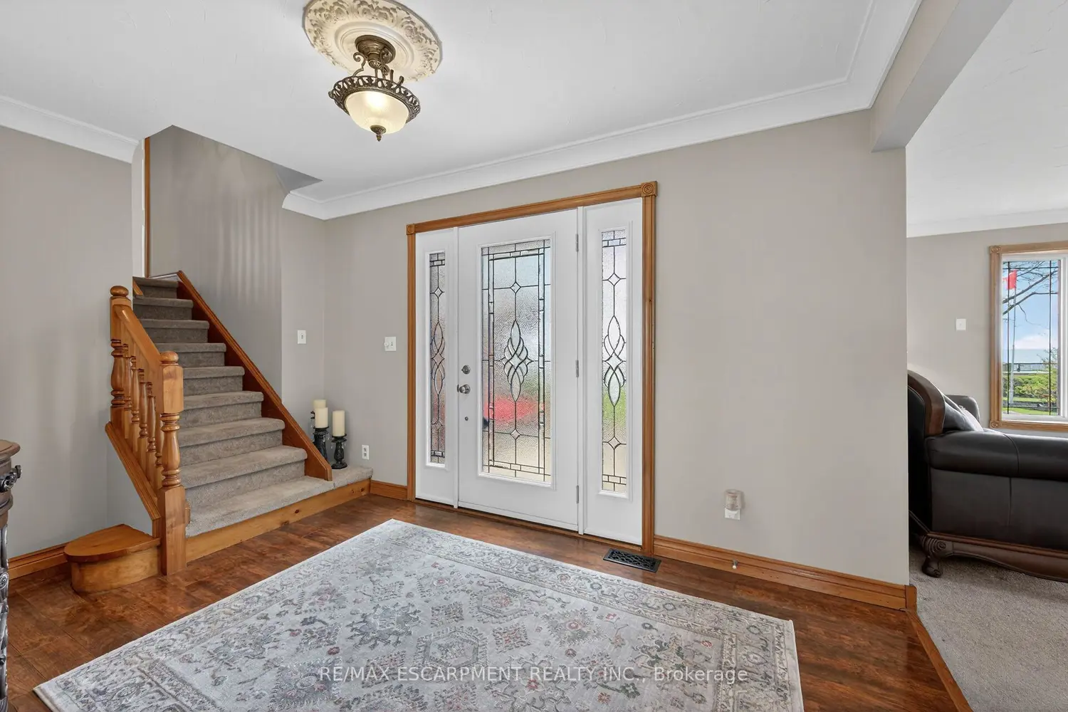 2785 Lakeshore Road photo 3