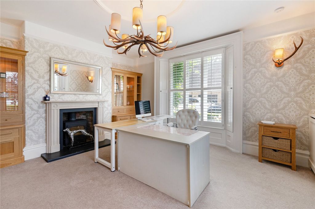Additional image 12 of 9 bed equestrian for salePeakes End, Steppingley, Bedfordshire MK45