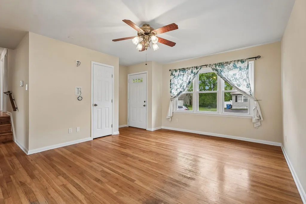 Additional image 5 of 120 E Rutherford Dr, Newark, DE 19713