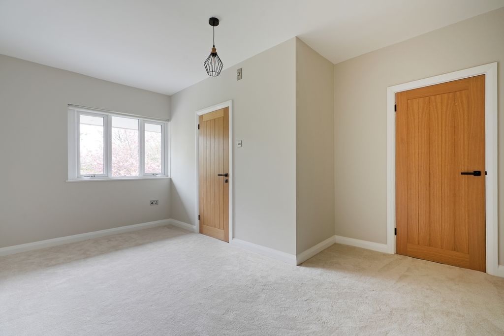 Additional image 16 of 4 bed detached house to rentFurniss Avenue, Dore, Sheffield S17