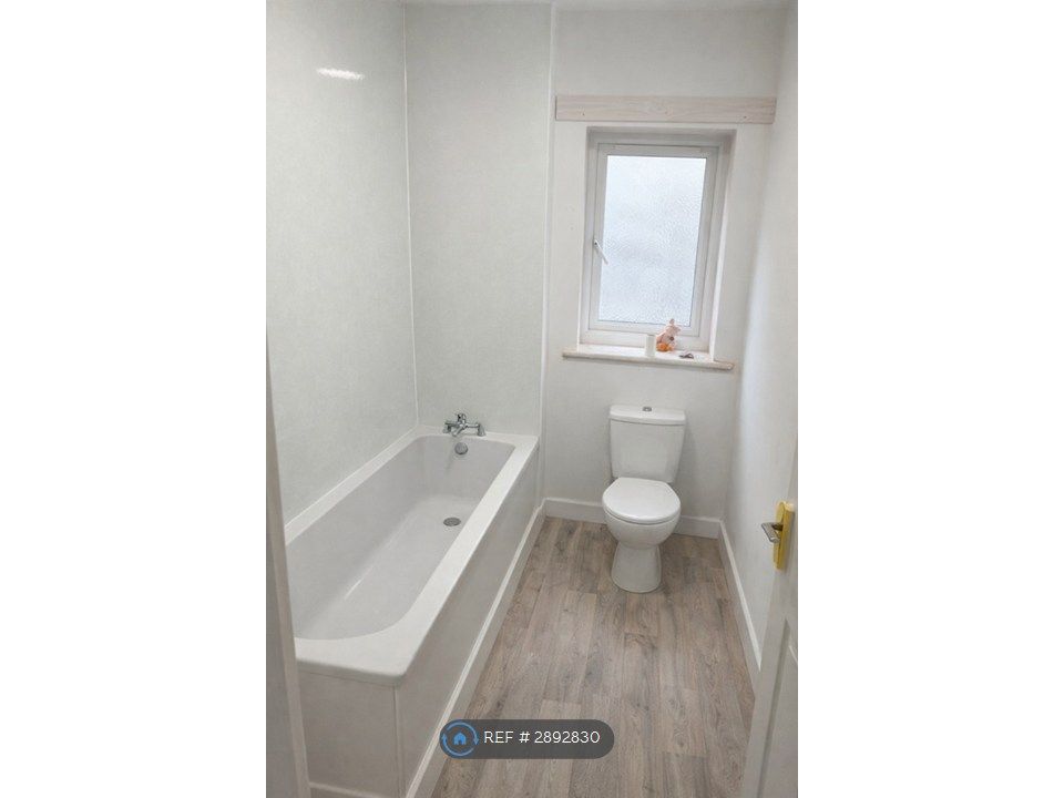 Additional image 4 of 1 bed flat to rentAshby High St, Scunthorpe DN16