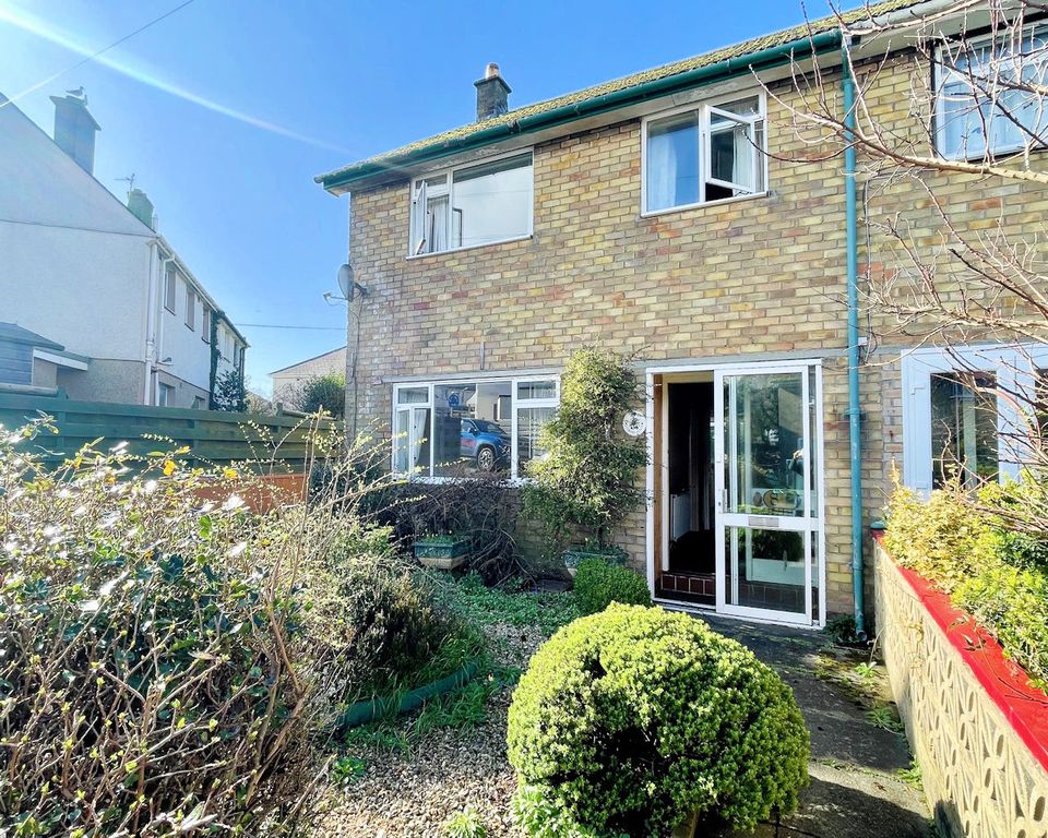 3 bed semi-detached house for saleFfordd Alban, Tywyn LL36
