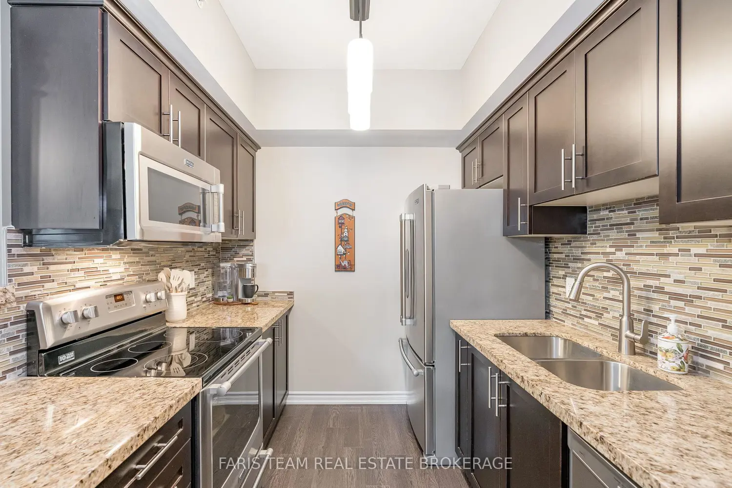 40 Ferndale Drive 210 photo 5