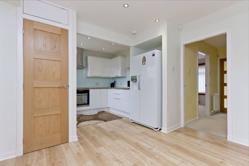 Additional image 3 of 2 bed terraced house to rentOrkney Avenue, Sheddocksley, Aberdeen AB16